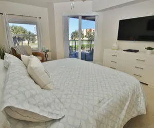 Photo 2 - Oceanwalk 20-205