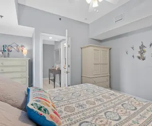 Photo 5 - Oceanwalk 6-506
