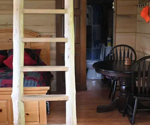 Photo 2 - Cozy Cabin