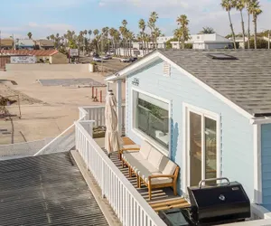 Photo 3 - Walk to the Sand! Ocean Views, Balcony & Parking Sunset Surf