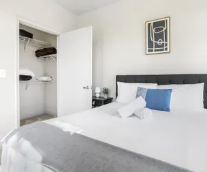 Photo 4 - DC Charm in Crystal Apartments