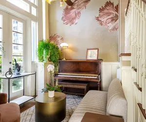 Photo 5 - Nob Hill Inn