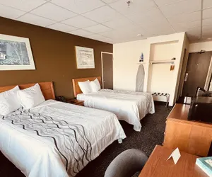 Photo 5 - RED ROCK HOTEL & SUITES