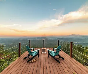Photo 2 - Panorama by Avantstay Unparalleled Views, Deck w/ Hottub, Game Room Pool Table