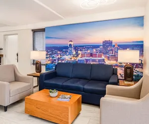 Photo 4 - Clarion Pointe Winston – Salem Downtown