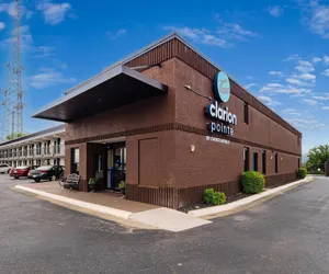 Photo 2 - Clarion Pointe Winston – Salem Downtown