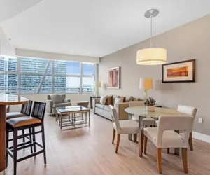 Photo 2 - AKA Hotel by Palermo Home 32 floor