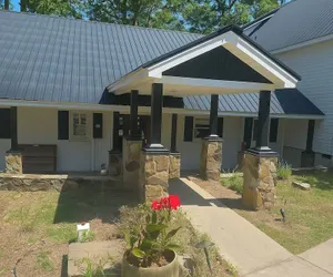 Photo 2 - Luxury Lakefront 4br: Jacuzzi, Game Room & Wi-fi