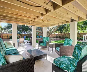 Photo 4 - Walk to the Beach + Private Pool, Rooftop Terrace, Balcony 3602 Cameron