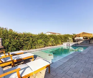 Photo 5 - Luxe Indio Stay w/ Pool, Tiki Bar & Fire Pit Near Coachella Longfellow