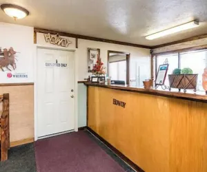 Photo 5 - Western Inn