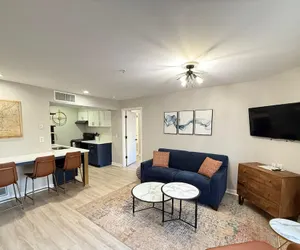 Photo 3 - NEW Central Buckhead Apt Atlanta Gem