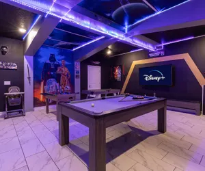 Photo 5 - Luxury 9BR Villa Poolside Bliss n Pool Table Fun