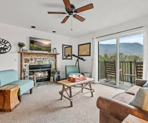 Photo 2 - Sleeps 4 Mountain Views Indoor Pool Hot Tub