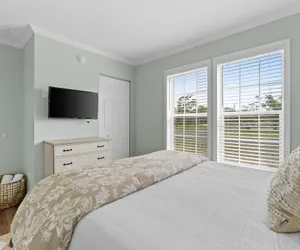 Photo 2 - Pet Friendly Beach House - Hakuna Matata