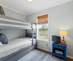 Photo 4 - Pet Friendly Beach House - Hakuna Matata