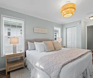Photo 3 - Pet Friendly Beach House - Hakuna Matata