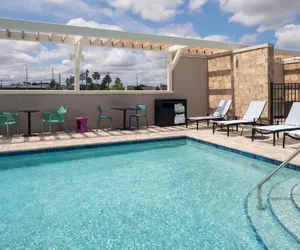 Photo 2 - Home2 Suites By Hilton Clearwater St. Petersburg Ulmerton Rd