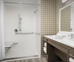Photo 5 - Home2 Suites By Hilton Clearwater St. Petersburg Ulmerton Rd