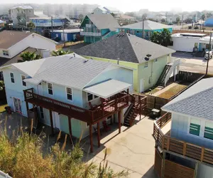 Photo 3 - 2-unit Home in Golf Cart Zone w/ Patio + Balcony Salty Sunshine: Multi-family Retreat