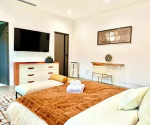 Photo 3 - @ Marbella Lane - Enchanted Garden & Pool Hideaway