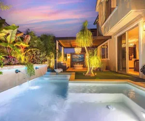 Photo 2 - @marbella Lane - Stylish Dream Home in RMV w/ Pool