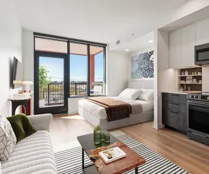 Photo 2 - Landing at Bridge District