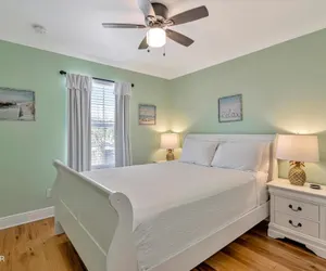 Photo 3 - Pet Friendly Beach House - Sunset Escape
