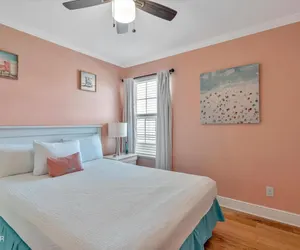 Photo 5 - Pet Friendly Beach House - Sunset Escape