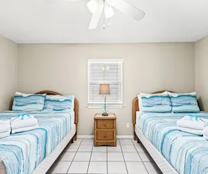Photo 3 - Surfs Up! Pet-friendly, 2BR 2BA Beachfront Townhouse, Sleeps 8!