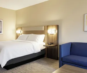 Photo 4 - Holiday Inn Express And Suites Charlotte Airport Area by IHG