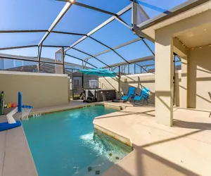 Photo 5 - Private Disney Oasis With Pool Hot Tub Ps5 and Modern Amenities