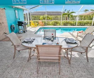 Photo 4 - Orange Cove Heated Pool Oasis of Calm - Look