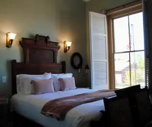 Photo 5 - The Lodge at Old City Hall