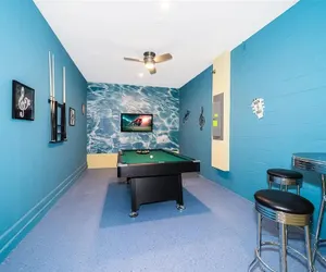 Photo 2 - Stunning Game Room Pool Jacuzzi Storey Lake 2799
