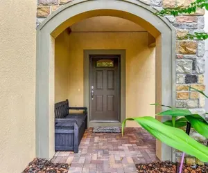 Photo 4 - Gorgeous 5Bd w Private Pool Windsor Westside 8893