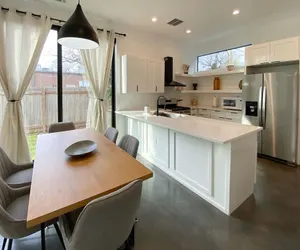 Photo 4 - Modern Home Near the University of Texas