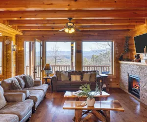 Photo 5 - 100 Guests Blackthorn: Sister Smokies Homes Luxury Mountain Retreat