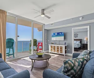 Photo 2 - Tidewater Escape: 1br/2ba Beachfront Condo, Sleeps 6, Gulf Views & Comfort!