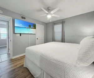 Photo 4 - The Perfect Spot Condo for 8!