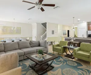 Photo 2 - Modern 8BR Home With Private Pool and hot tub