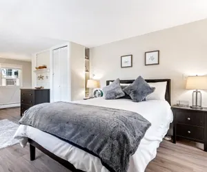 Photo 4 - Beachwood Getaway Sleeps 10!