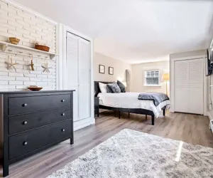 Photo 3 - Beachwood Getaway Sleeps 10!