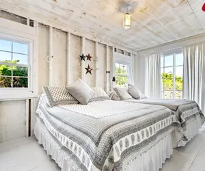 Photo 4 - Beachwood Getaway Sleeps 10!
