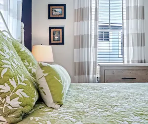 Photo 4 - Captains Cottage Sleeps 6!