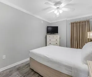 Photo 2 - Westwind 802