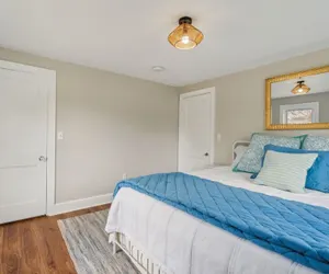 Photo 5 - The Coastal Nest Stay for 5!