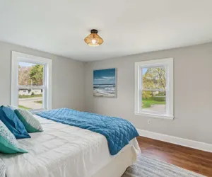 Photo 5 - The Coastal Nest Stay for 5!