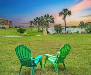 Photo 2 - 2 Units Beach Boardwalk, Pool, Pickleball + Tennis Island Retreat Complex
