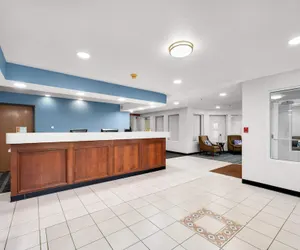 Photo 3 - LakeWood Inn & Suites
